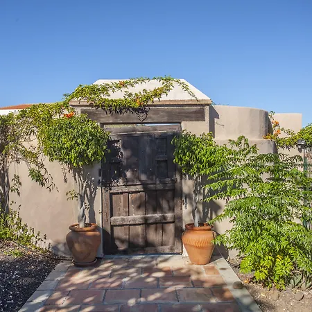 伊芬卡维斯塔博尼塔酒店 * 圣米格尔德阿沃纳