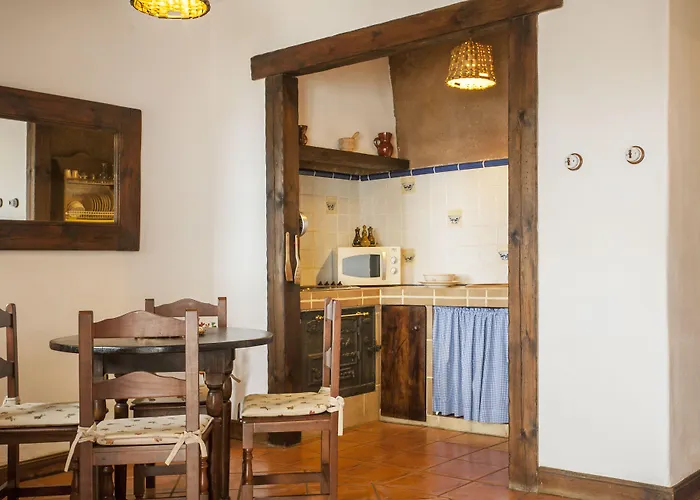 伊芬卡维斯塔博尼塔酒店 * 圣米格尔德阿沃纳